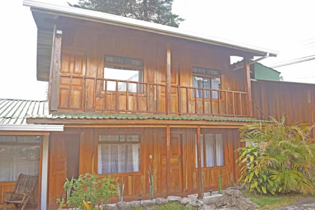 Cowboy Hostel - Habitaciones Con Bano Privado モンテベルデ エクステリア 写真
