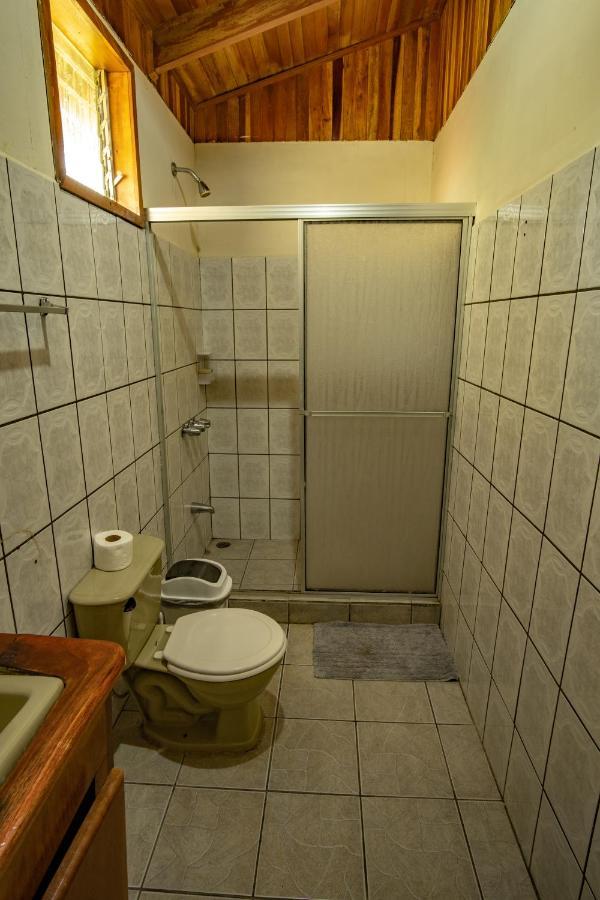 Cowboy Hostel - Habitaciones Con Bano Privado モンテベルデ エクステリア 写真